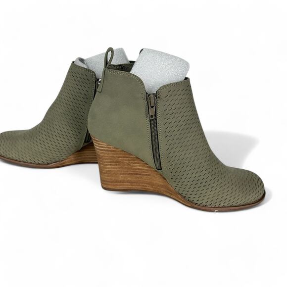 NWT DV by Dolce Vita Guston Bootie Olive From Stitch Fix (8.5) - Picture 4 of 10